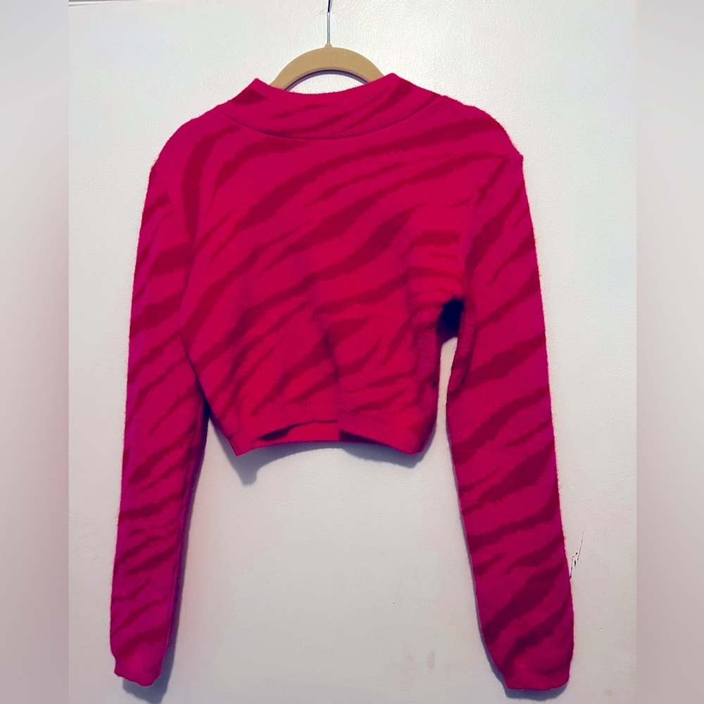 Cropped sweater